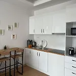Cozy Homes 2 Well Designed Апартаменты *